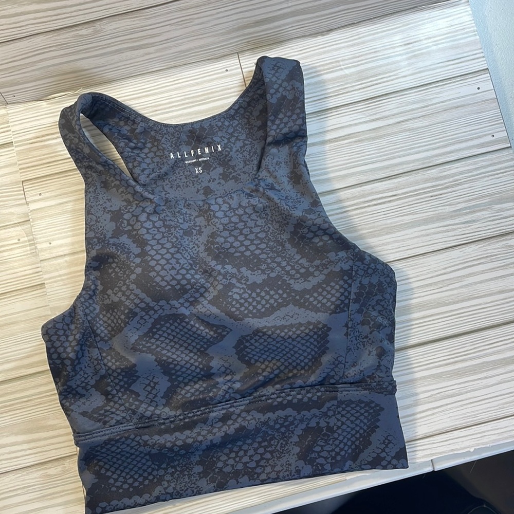 Fenix Women’s Snake Skin Sports Bra Size XS